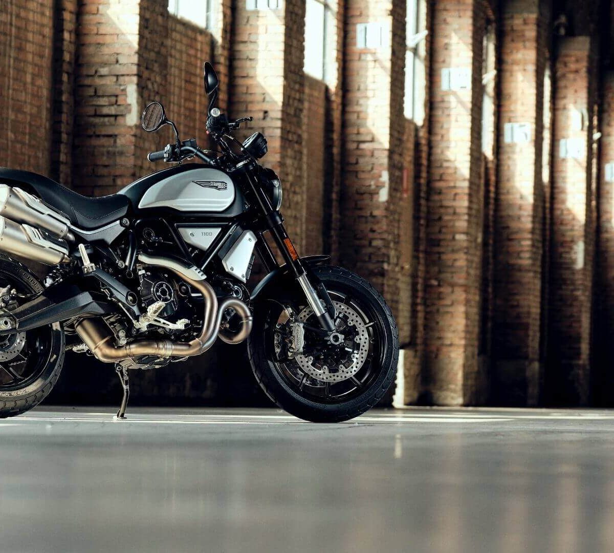 Scrambler-Ducati-1100-Dark-PRO